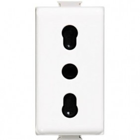 Socket Bticino Matix antibacterial 2P+e 16A...