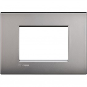 Bticino Livinglight plate AIR 3 modules nickel...