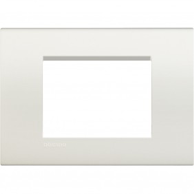 Bticino Livinglight plaque 3 modules carrée...