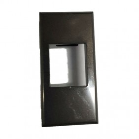 Adattatore Item per telai Bticino Axolute Nero 30117