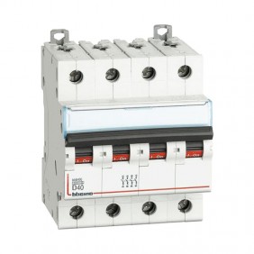 Disyuntor termomagnético Bticino 40A 6KA 4...
