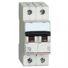 Interruttore magnetotermico Bticino 2P 32A...