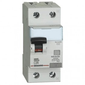 Interruptor diferencial termomagnético Bticino...