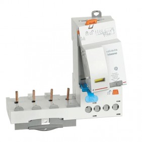 Bticino Fehlerstrom-Schutzschalter 4P AC 32A...