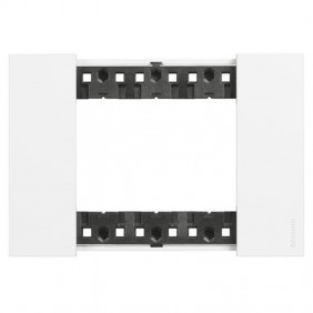 Bticino Living Now Platte, 3 Module, Farbe:...