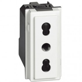 Bticino Living Now Outlet Bypass 2P+T 10/16A...