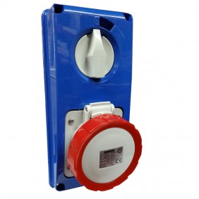 Prise verrouillée Gewiss verticale 3P+N+T 16A...