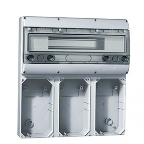 Base murale Legrand pour 6 x 16A ou 3 prises...