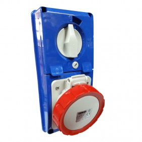 Gewiss vertical interlocked socket 3P+E 32A...