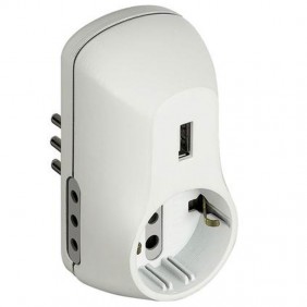B3 Adaptor 2 10A Sockets 1 USB powered and 10A...