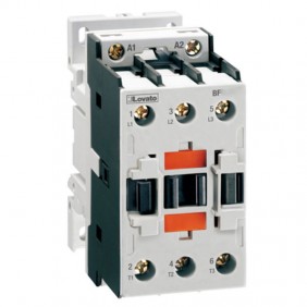 Lovato three-pole contactor 38A coil 400VAC...