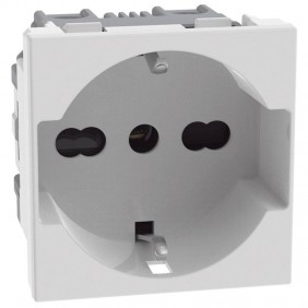 Toma Schuko estándar Bticino MATIXGO P40 2...